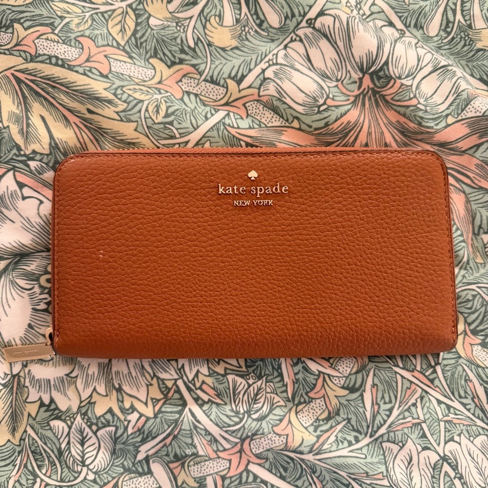 Kate Spade Pebbled Leather Zip Wallet